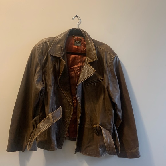 Lizwear women’s leather jacket - Picture 8 of 13